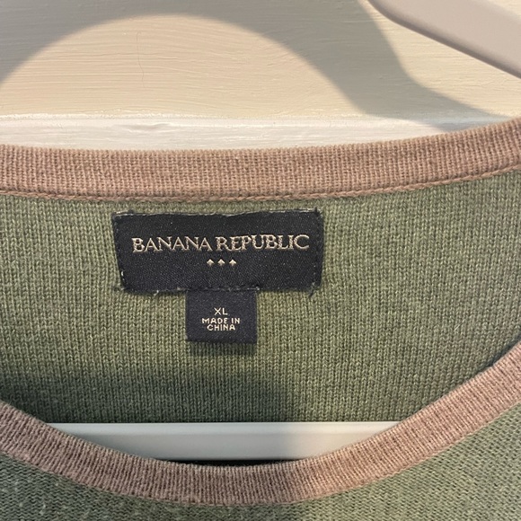 Banana Republic men’s striped sweater size XL - Picture 2 of 3